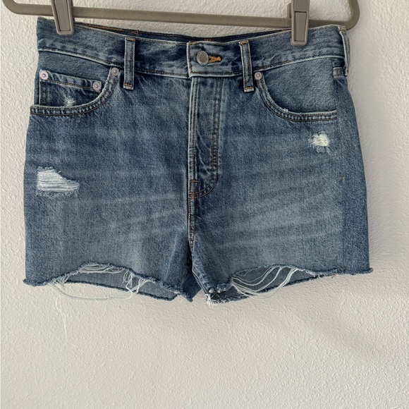 Everlane Women’s The Denim Short in Distressed Light Wash Blue - 26 - Picture 1 of 9